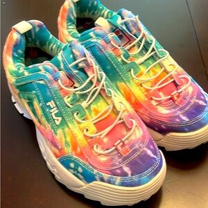 women’s tie dye filas